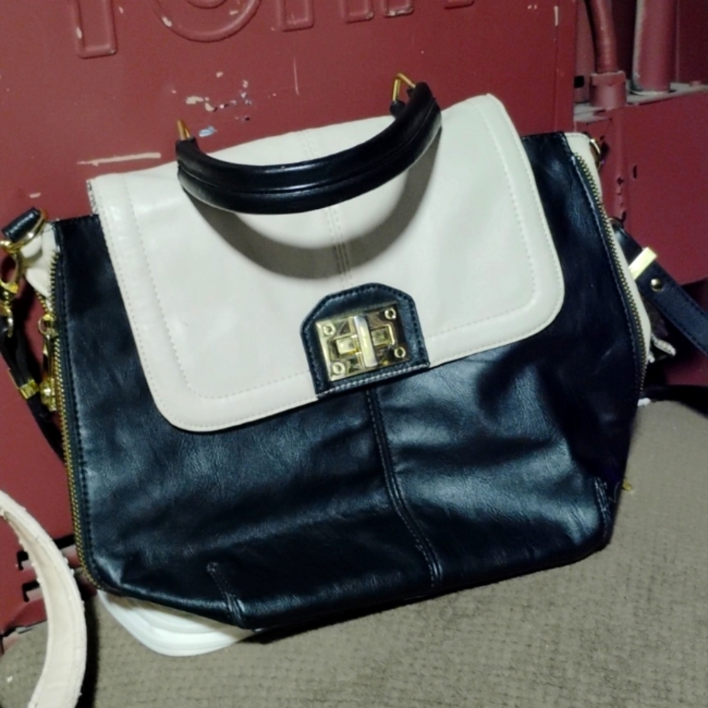 Steve Madden purse
